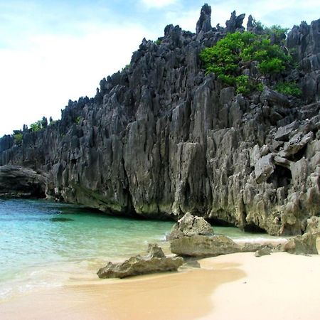 Reddoorz Near Colgante Bridge Naga City Extérieur photo